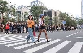 Streetwear Lokal 2025: Tren Fashion Anak Muda Indonesia yang Mendunia