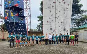 Persiapan Atlet Panjat Tebing Indonesia