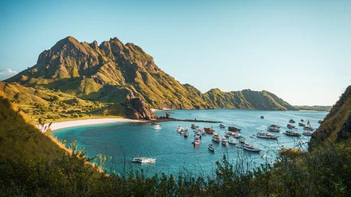 Wisata Alam Indonesia 2025: Tren Eco-Traveling yang Makin Diminati Generasi Muda